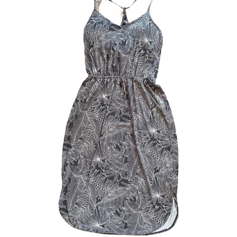 PrAna Gray & White Tropical Leaf Print Racerback Spaghetti Strap Casual Dress - Picture 5 of 9